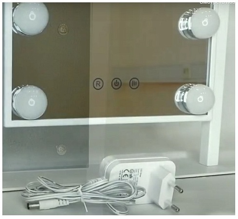 Зеркало визажиста гримера DP 331 настольное с регулируемой LED подсветкой