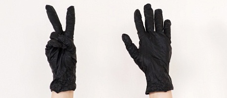 Какие перчатки выбрать? Отличия латексных, виниловых и нитриловых перчаток
